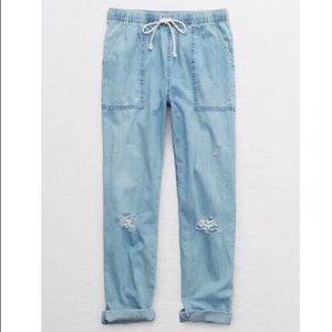 Boyfriend fit pants - light destroyed wash